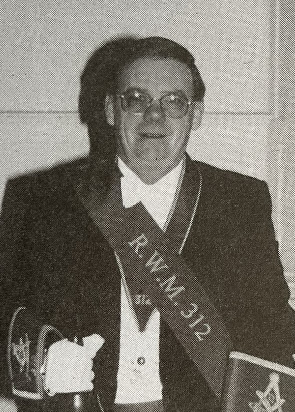 2000-01 Andrew Craig
