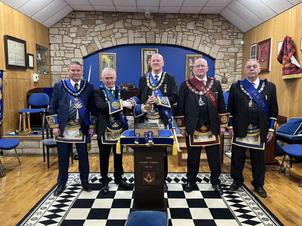 251216 collecting the Travelling Gavel. RWMs from 176, 771, 1303