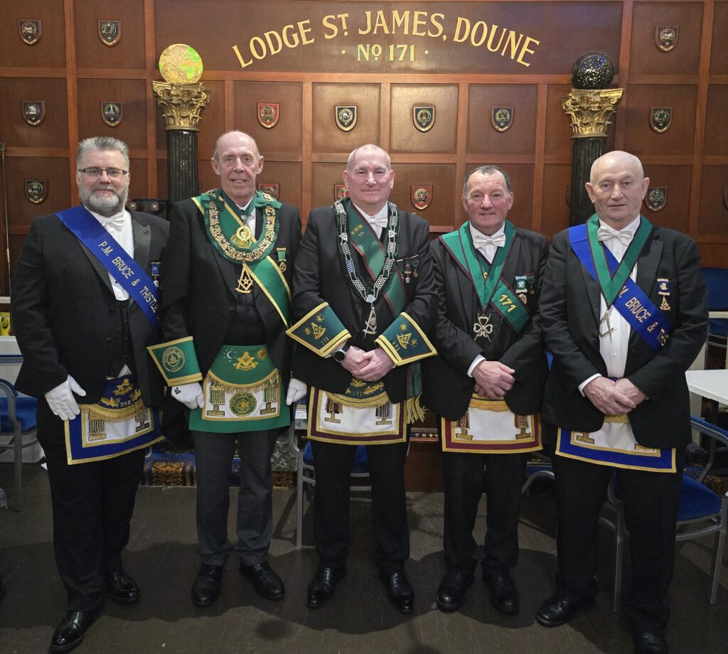 Alan Gray with his Installing Masters and Perthshire West's RWPGM